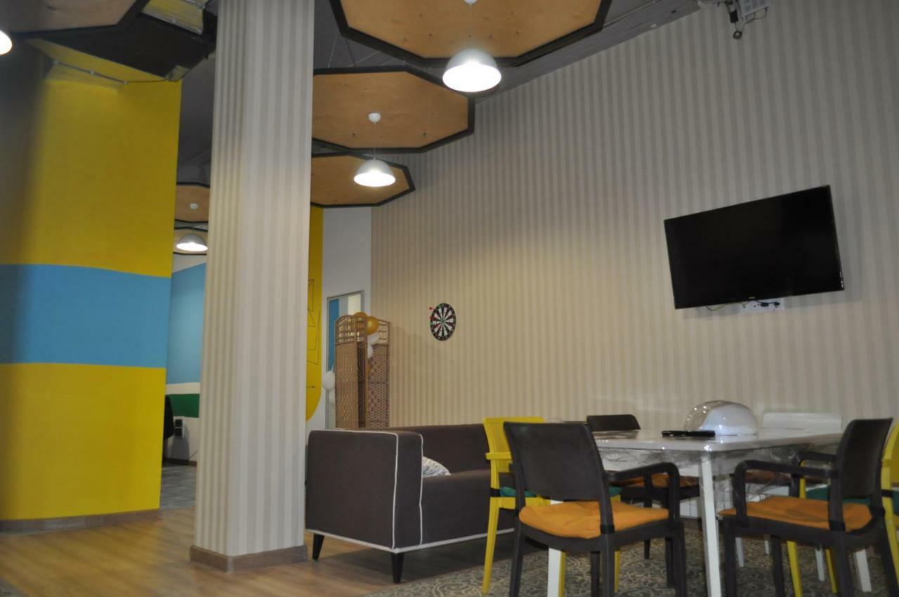 Hostel S Size Астана Екстер'єр фото